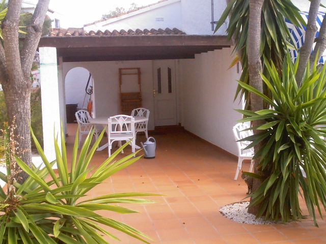 �berdachte terrasse